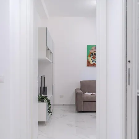 I Host - Palmanova 187 Milan