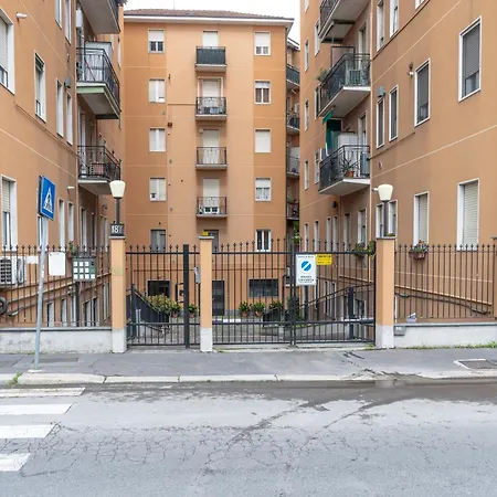 I Host - Palmanova 187 *